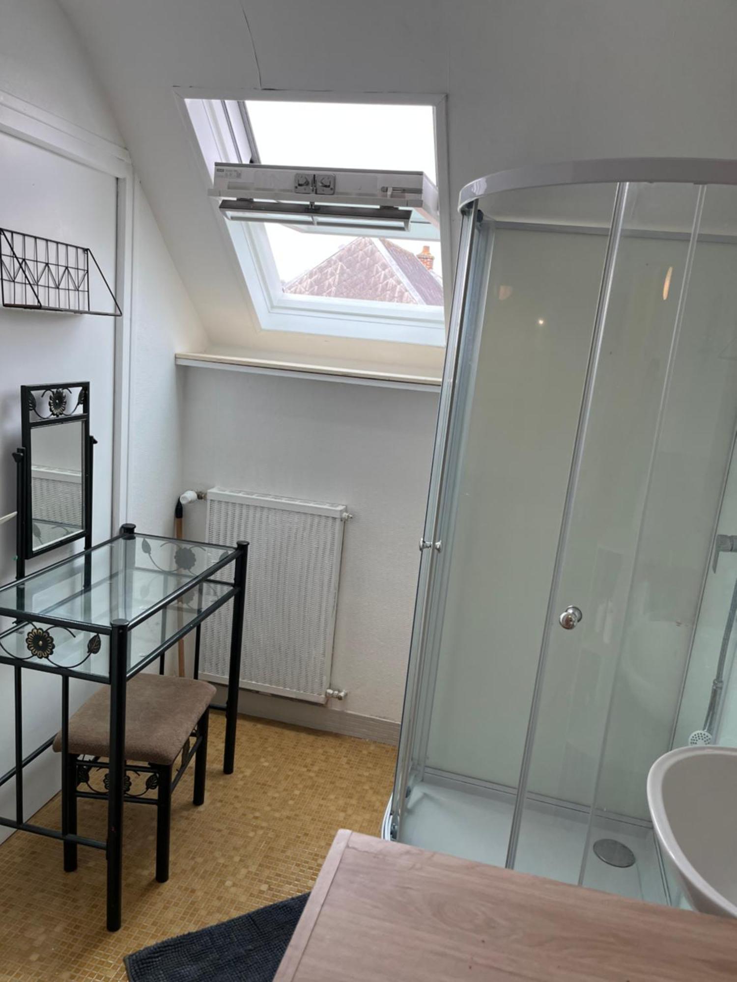 Gite De La Nievre - Centre Ville-2E Etage Flixecourt 外观 照片