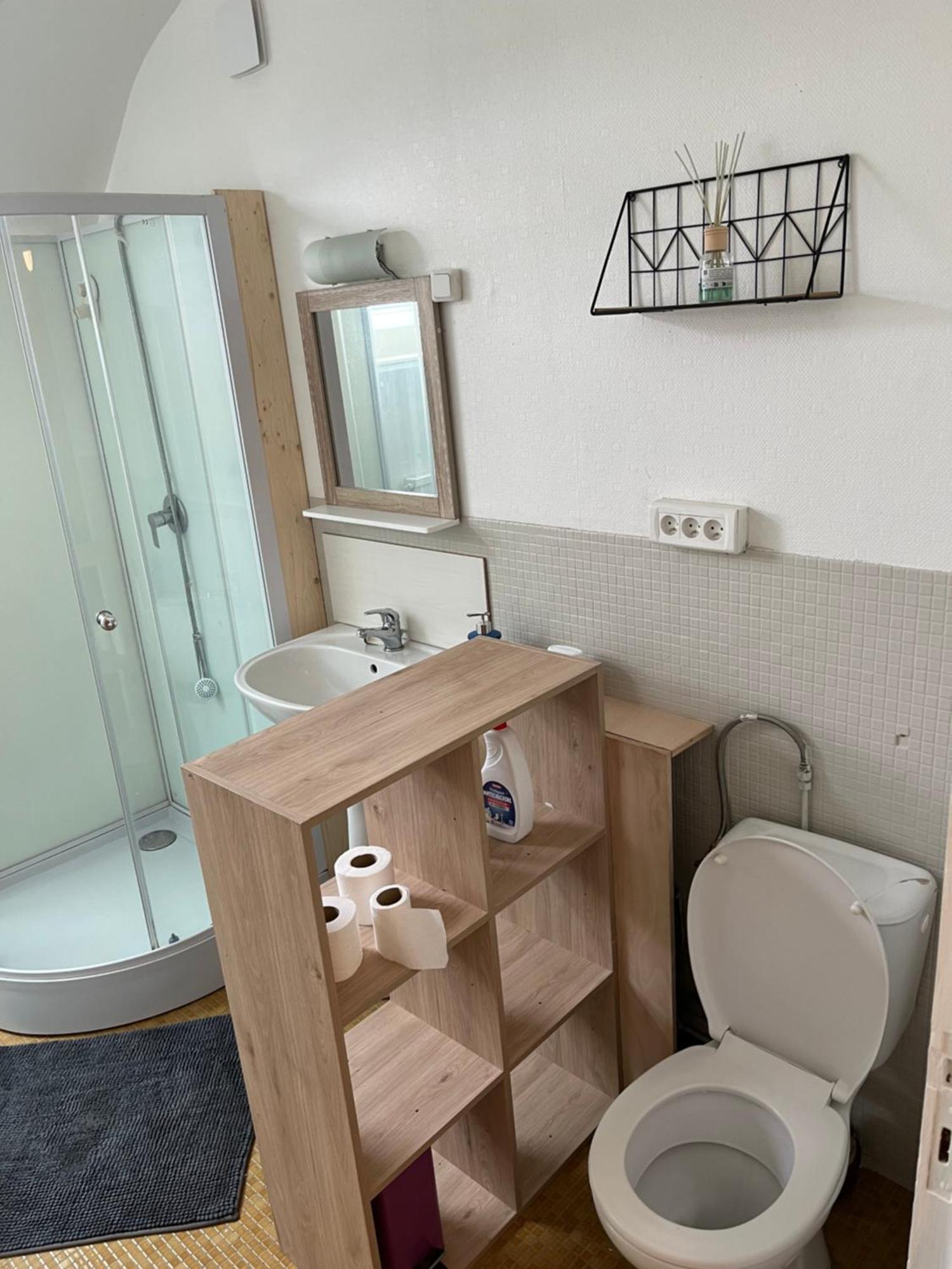 Gite De La Nievre - Centre Ville-2E Etage Flixecourt 外观 照片