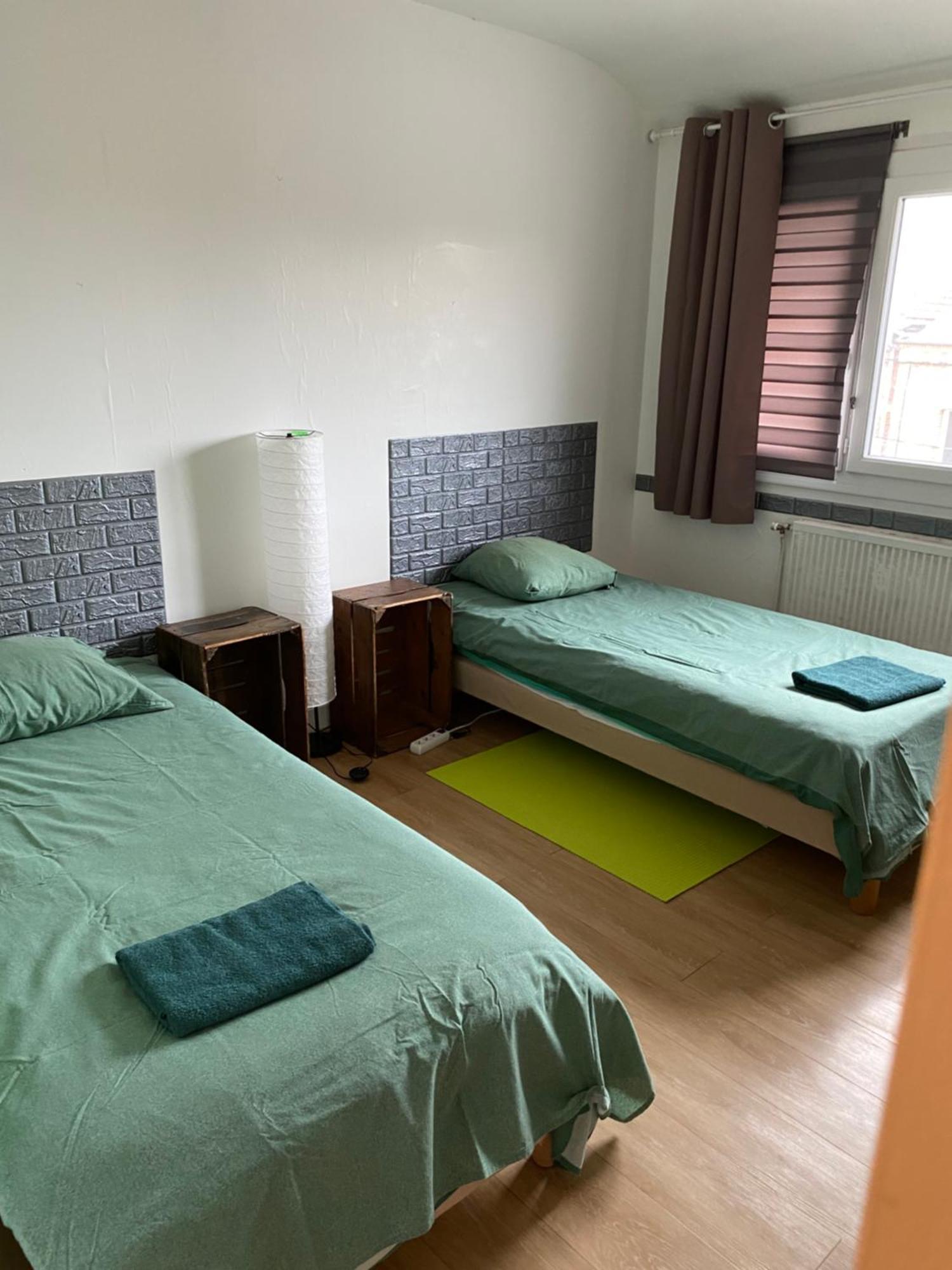 Gite De La Nievre - Centre Ville-2E Etage Flixecourt 外观 照片